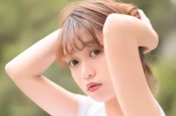 开云体育app-柏林战车与羽毛球天空，一首夏日交响的双重奏