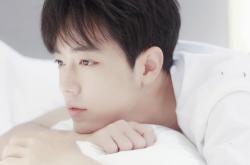 开云体育app-个人英雄主义撞上德式铁壁，奥利维耶爆发的夜晚，如何照亮了莱比锡红牛的体系獠牙？