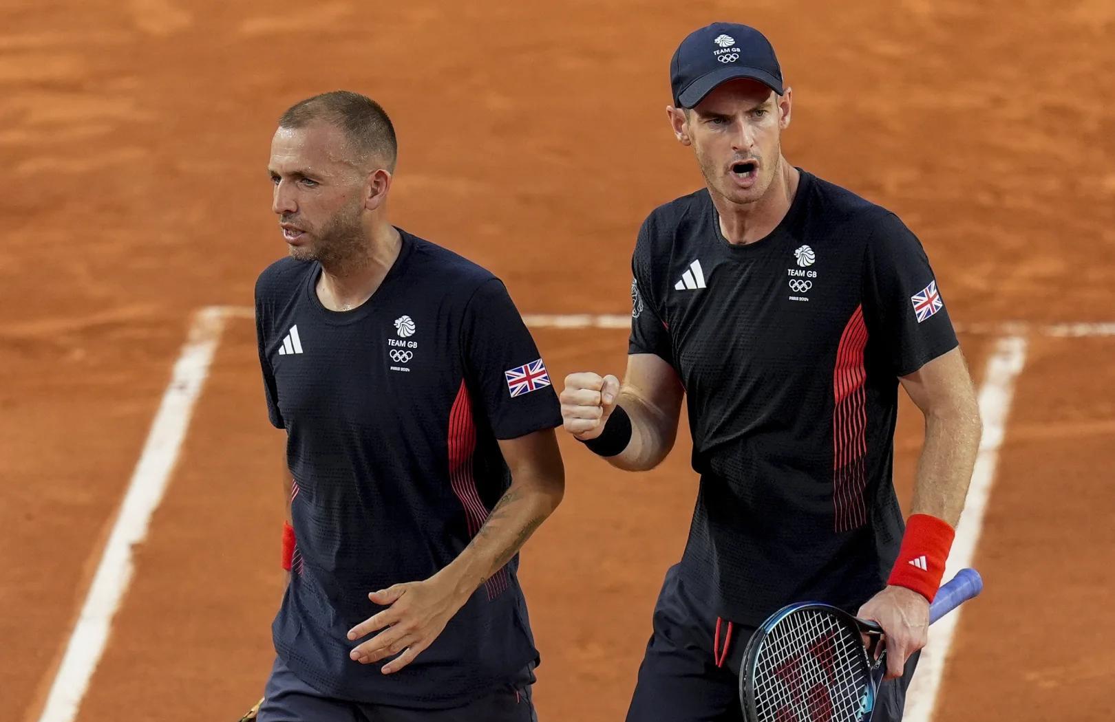 包含世界网球队险胜日本网球队，穆雷关键制胜的词条