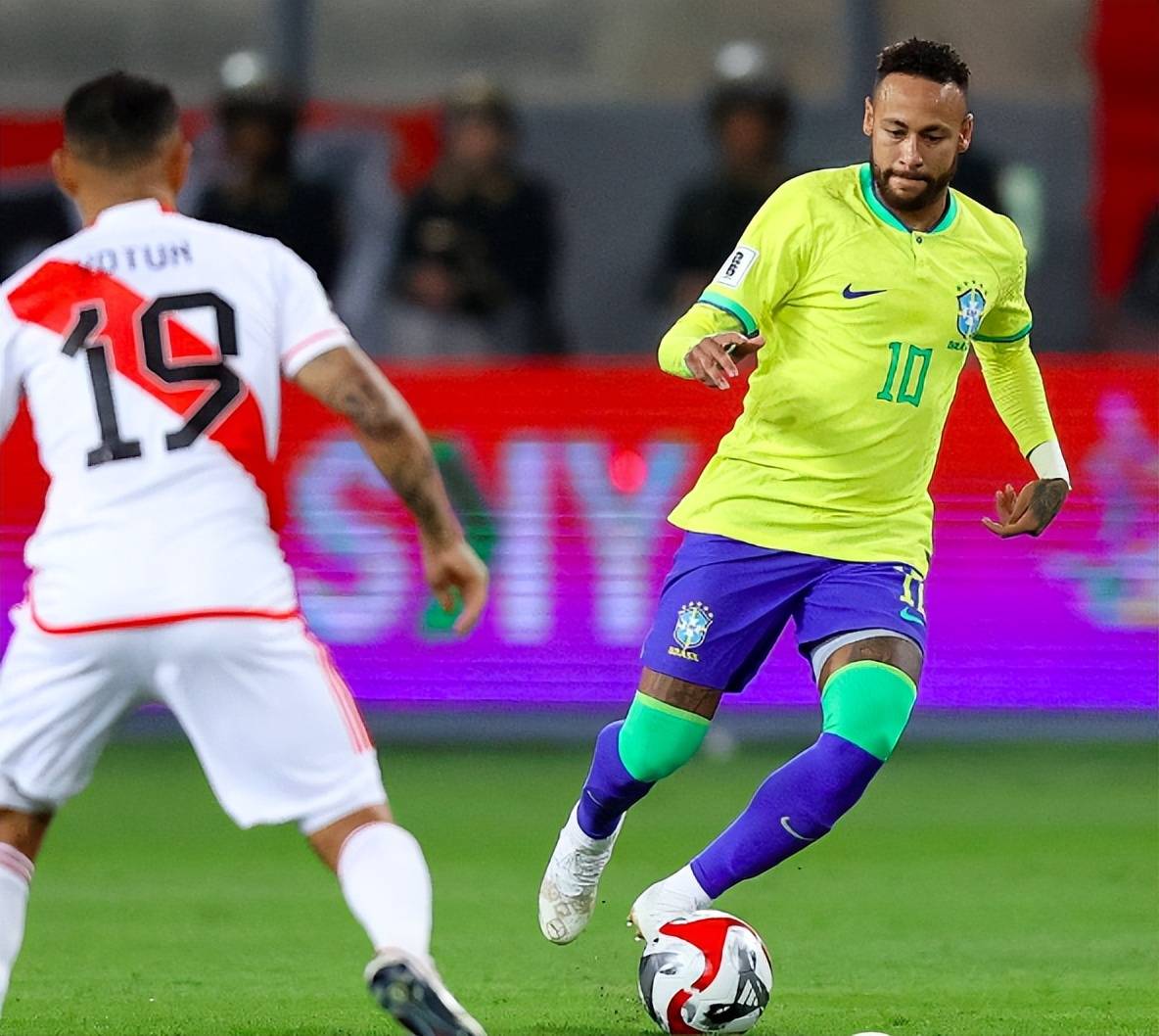 DFM绝杀T1,Zeus送出助攻 DFM绝杀T1,Zeus送出助攻