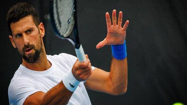 美国网球队力克意大利网球队，克耶高斯完成帽子戏法