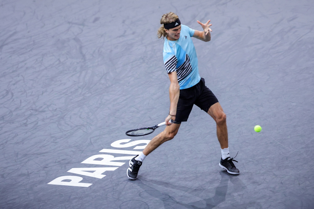 英国网球队完胜日本网球队，兹维列夫高光表现的简单介绍