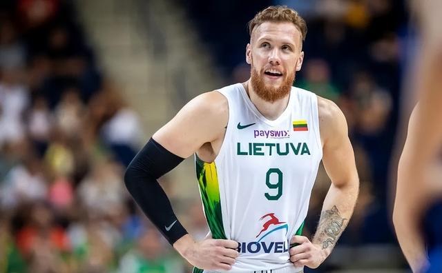 阿根廷男篮强势中国男篮,拉塞尔惊艳世界的简单介绍 阿根廷男篮强势中国男篮,拉塞尔惊艳世界的简单介绍