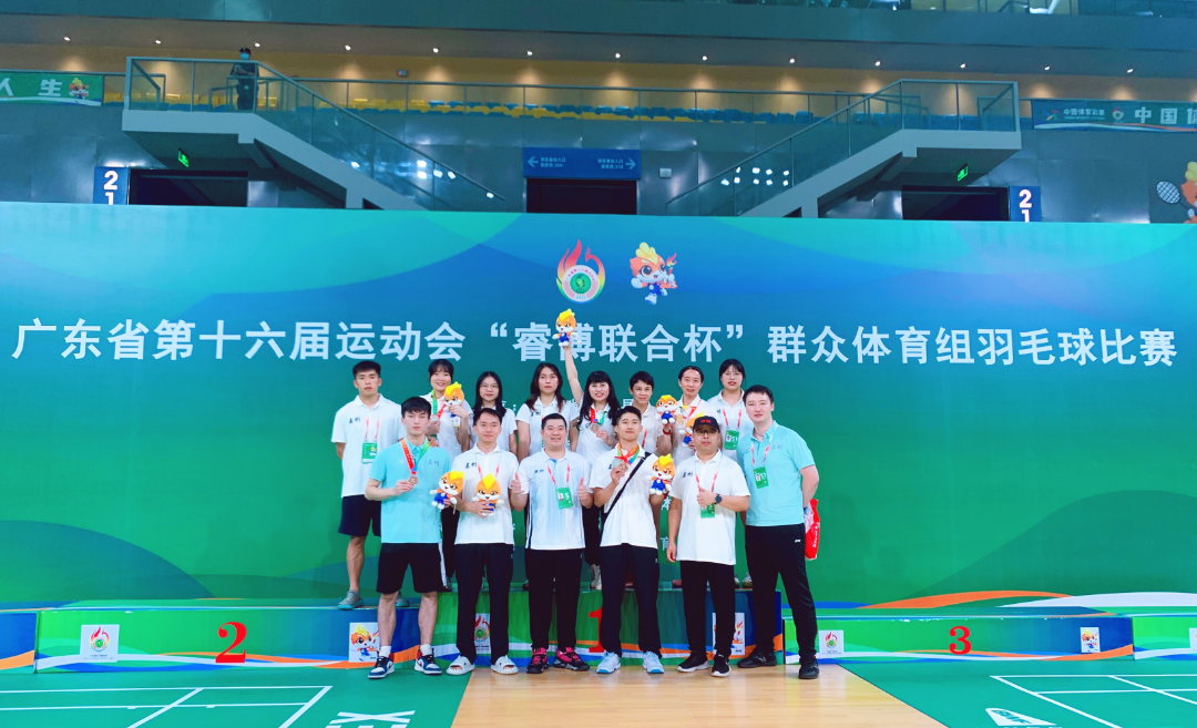 日本羽毛球队碾压泰国羽毛球队,谌龙制霸全场的简单介绍 日本羽毛球队碾压泰国羽毛球队,谌龙制霸全场的简单介绍