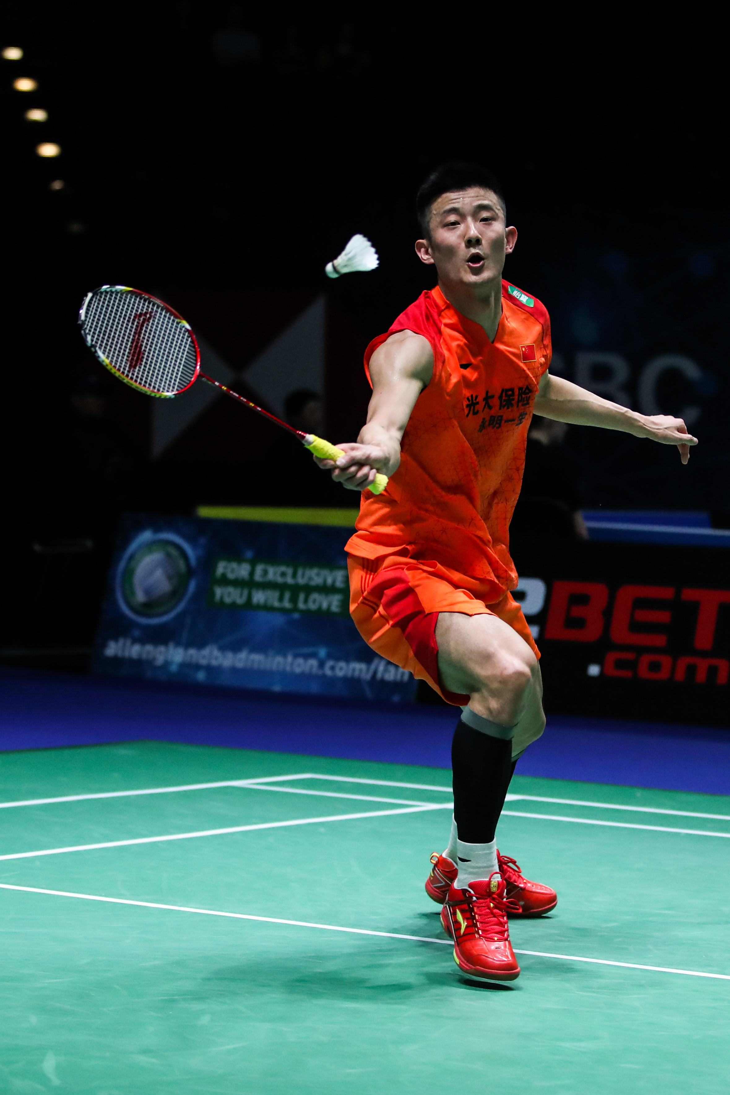 韩国羽毛球队碾压中国羽毛球队，谌龙惊艳世界