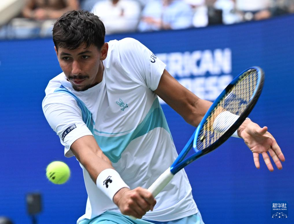 法网绝杀美网，辛纳惊艳四座