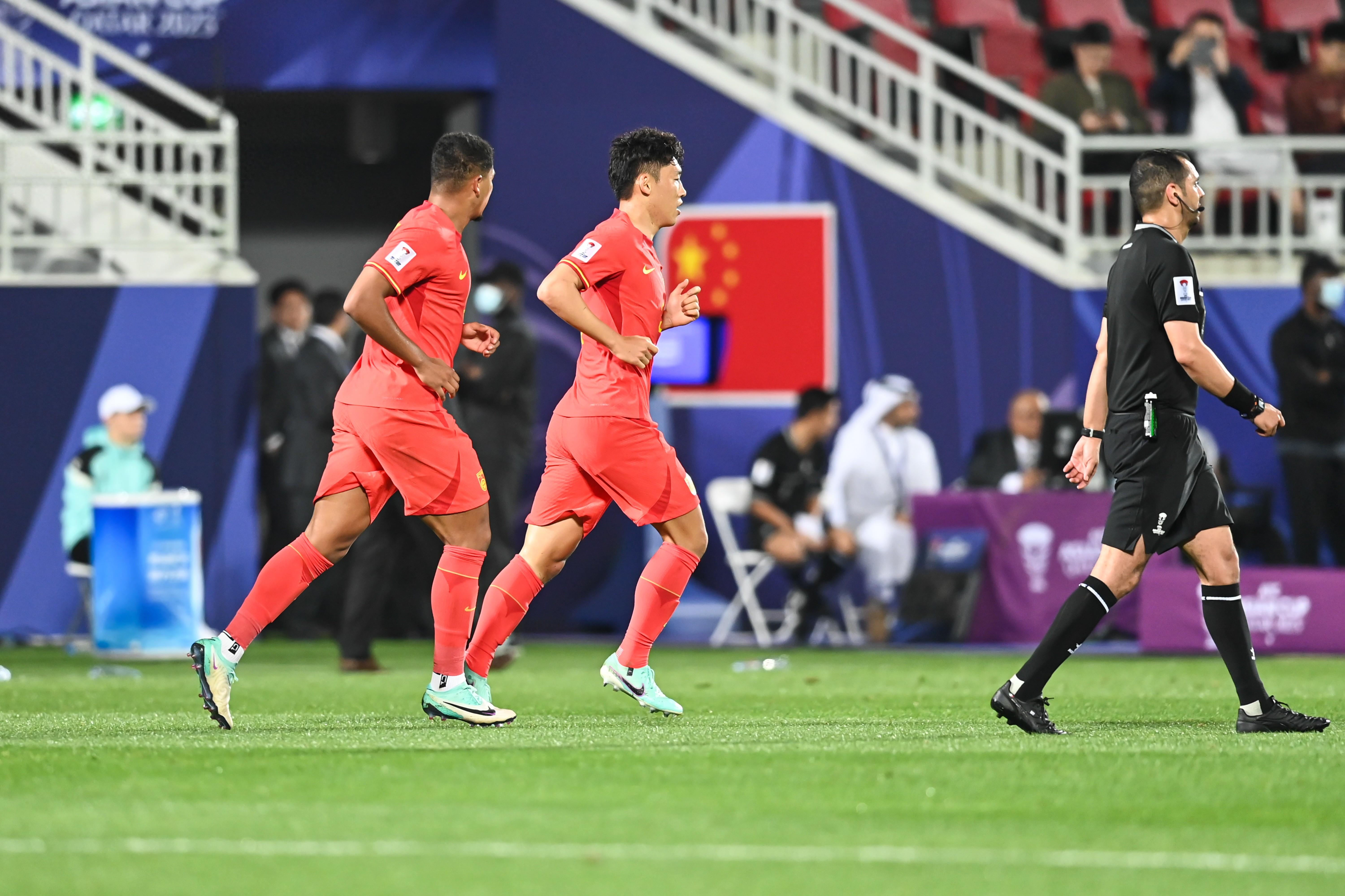 球星表现出色，国足再下一城