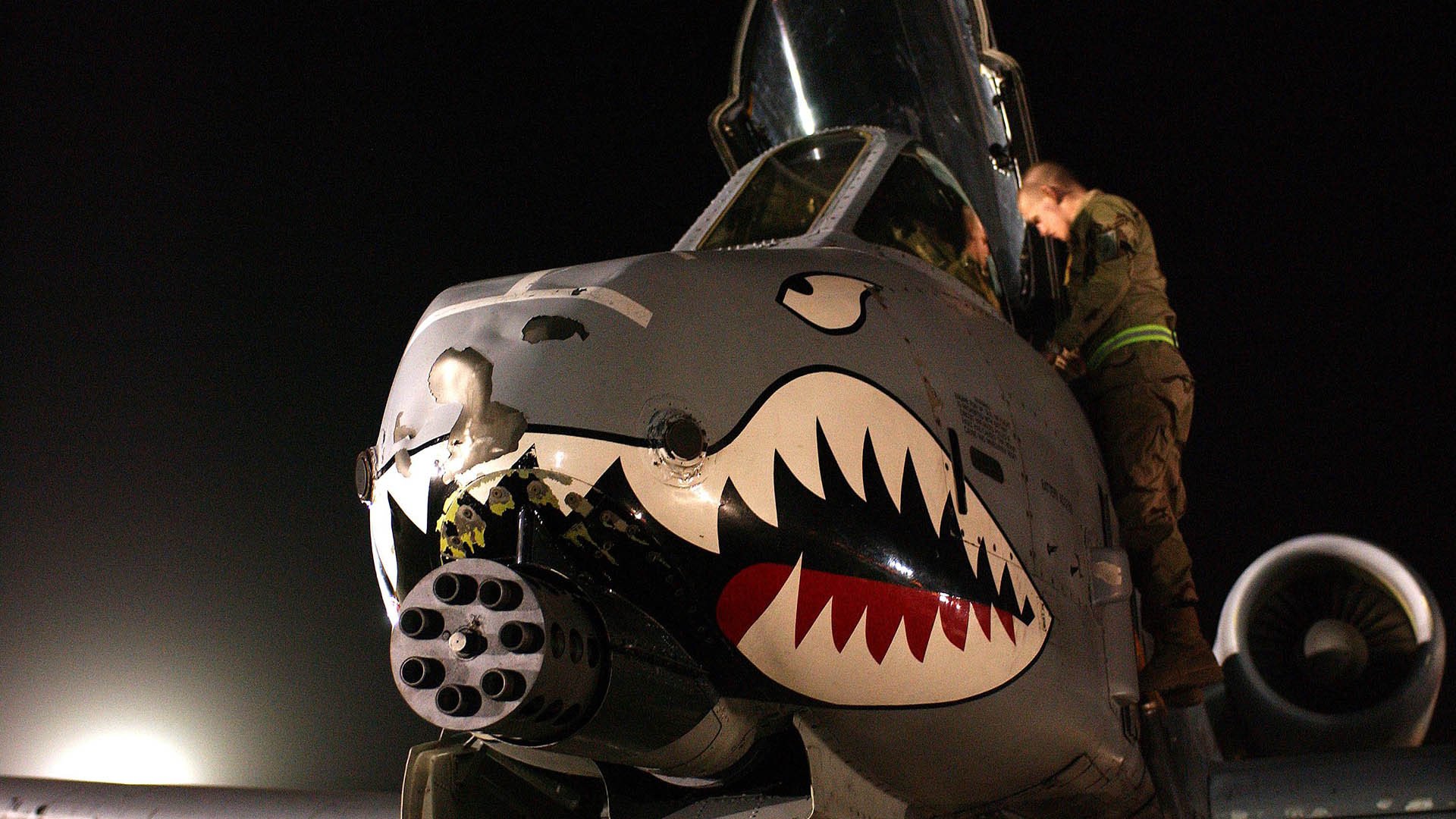 根据你的关键词,我设计了一个更具张力和故事感的标题,并提供一篇符合要求的文章